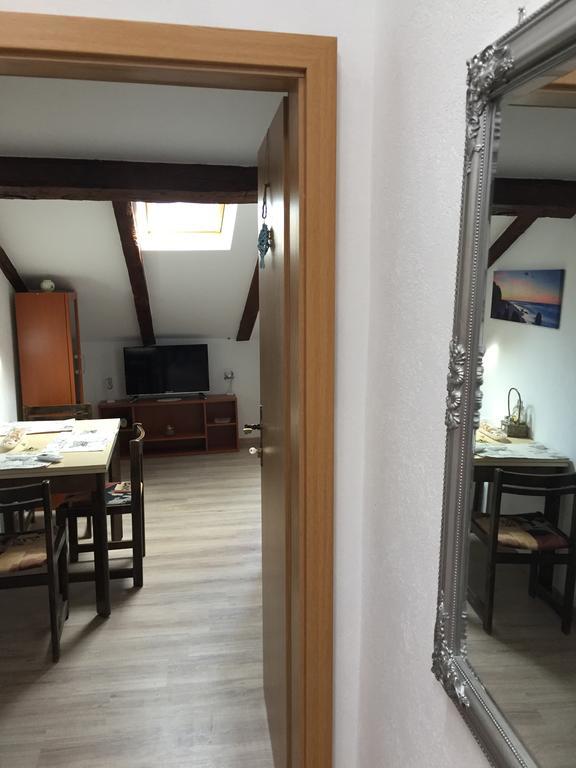 Apartment Retro III Koper Luaran gambar