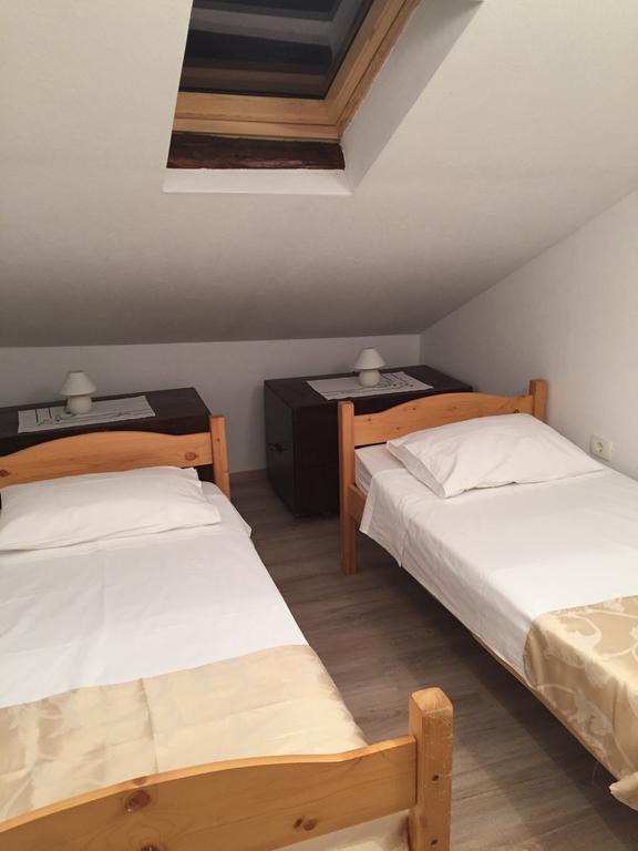 Apartment Retro III Koper Luaran gambar