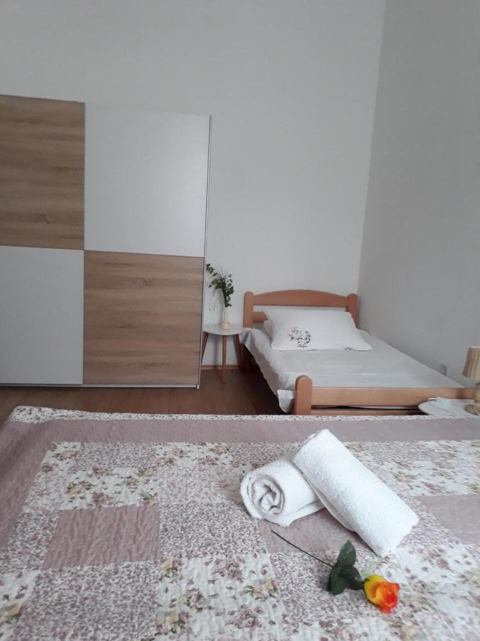 Apartment Retro III Koper Luaran gambar