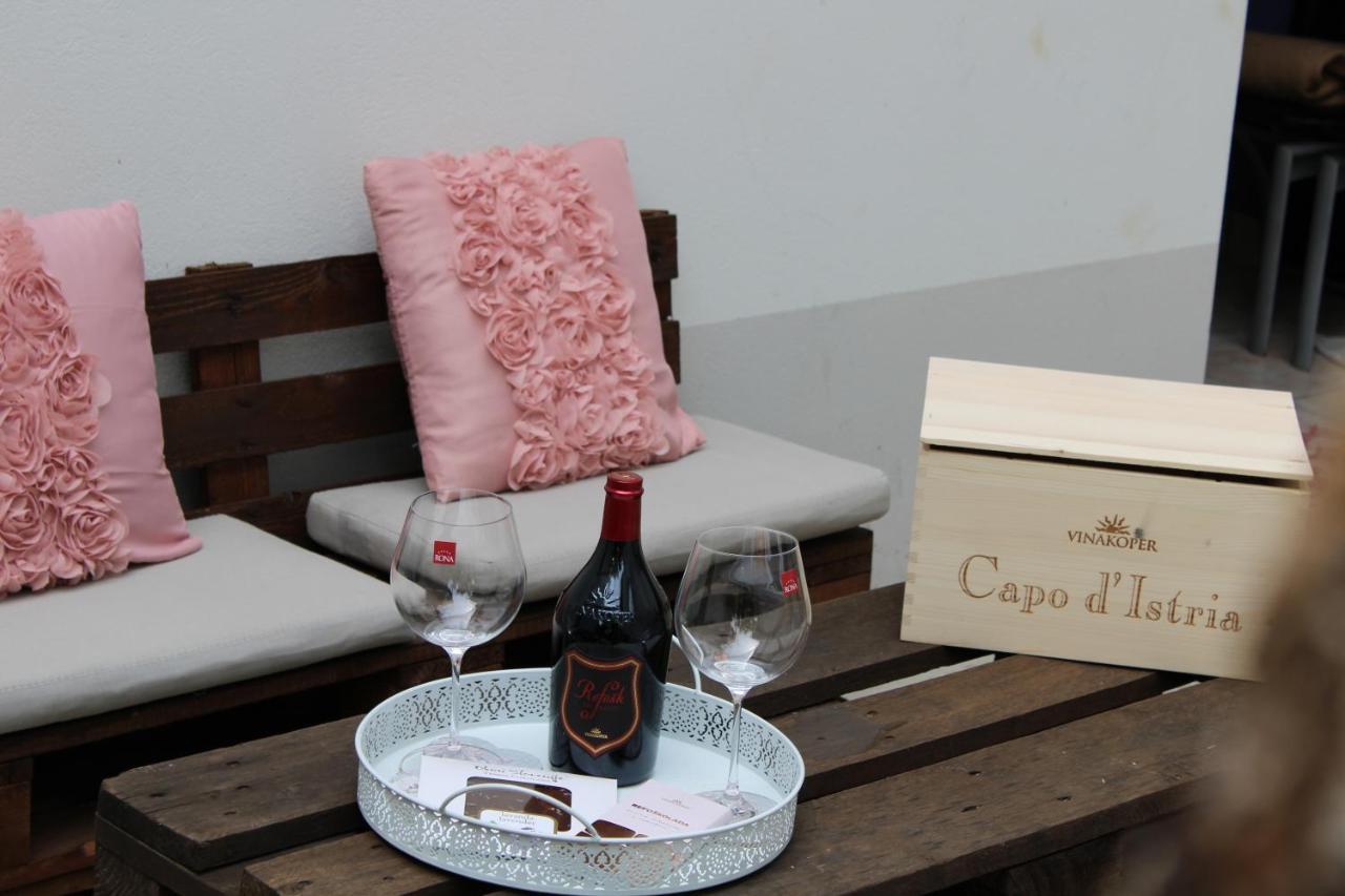 Apartment Retro III Koper Luaran gambar
