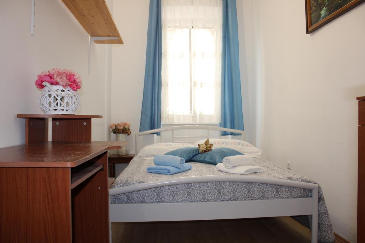 Apartment Retro III Koper Luaran gambar