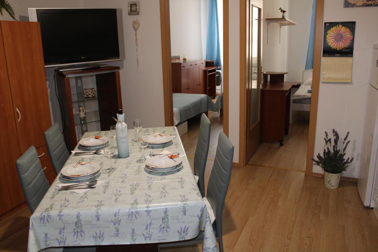 Apartment Retro III Koper Luaran gambar